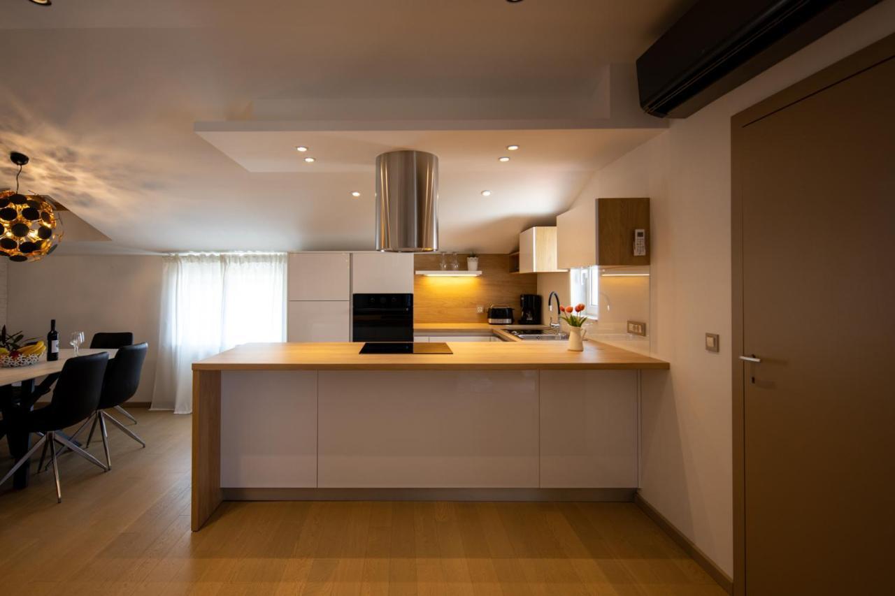 Lumaja Luxury Apartman Biograd Na Moru Exteriör bild
